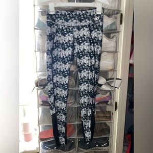 2(X)ist women’s leggings!